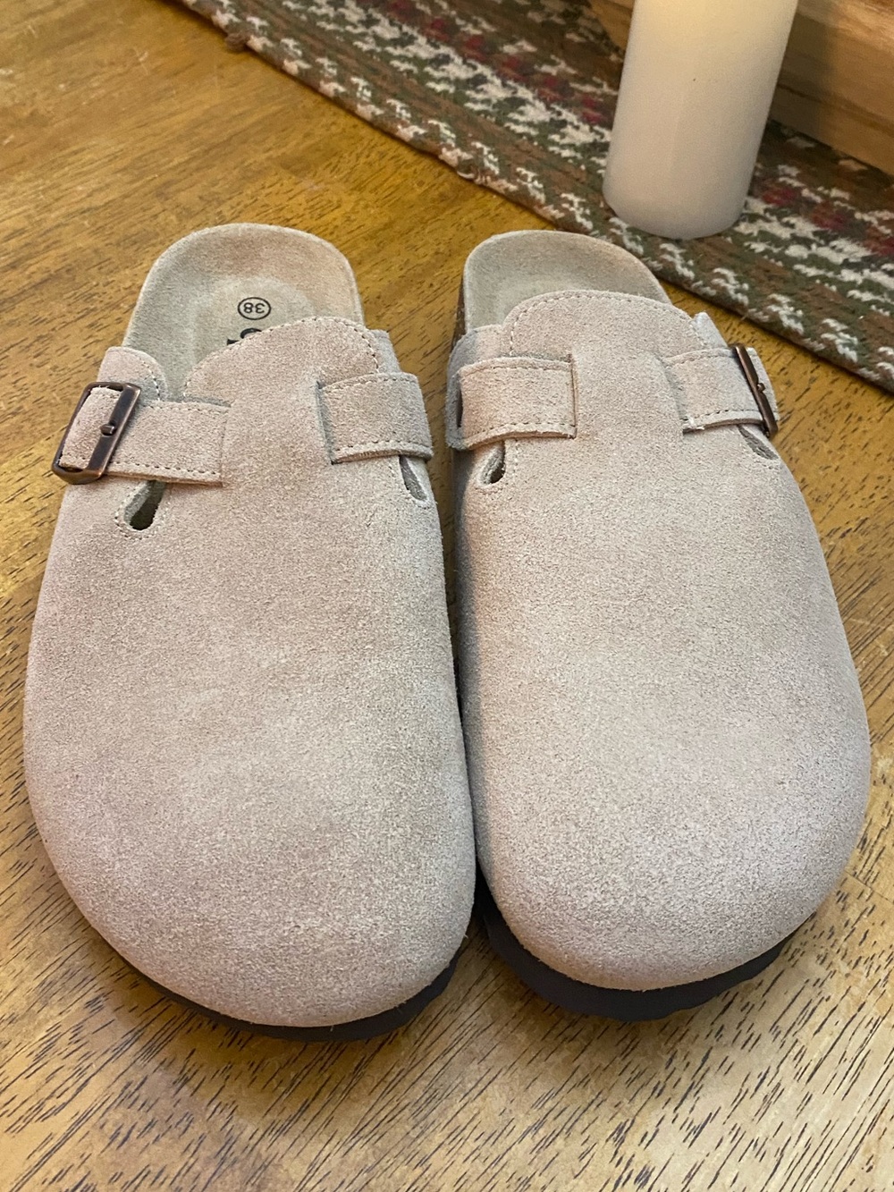 Qomfort clogs…size 7.5 (38 - Picture 4 of 8